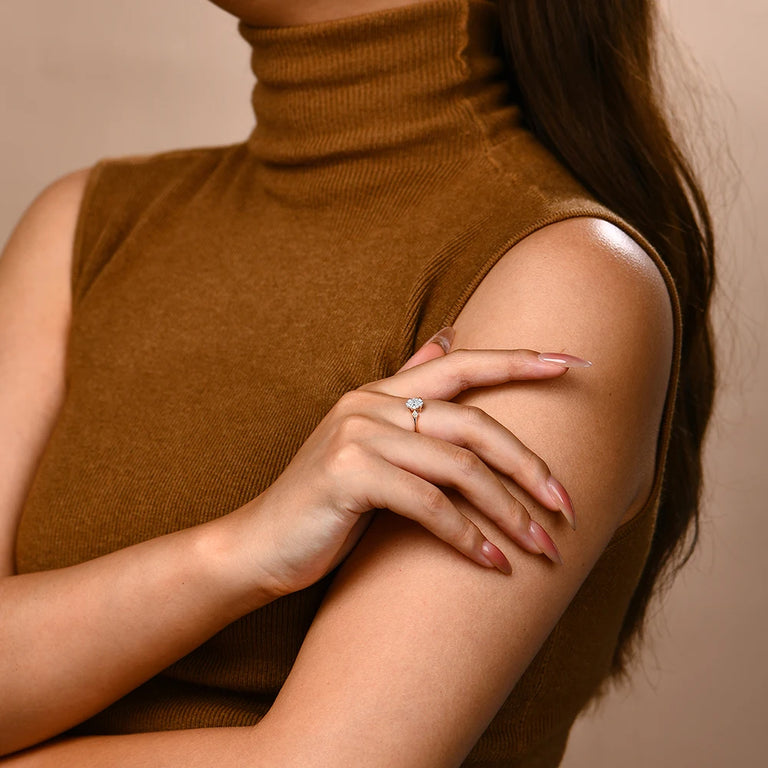 Emelon Brilliant Oval Cut Moissanite Set